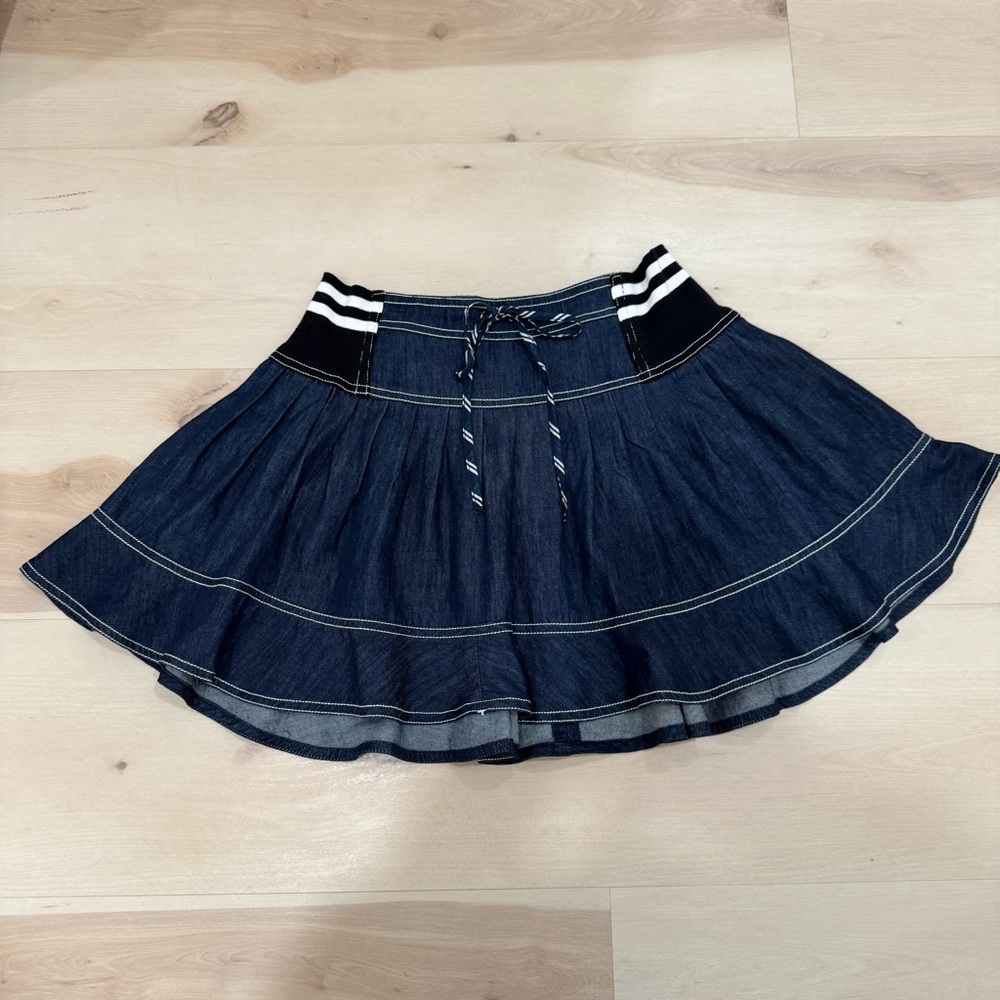 NWT Pilcro Anthropologie Sporty Tiered Soft Dark Denim Mini Skirt Women's Medium - Picture 6 of 15